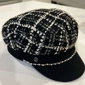 🔥🔥🔥Karl Lagerfeld Women’s Hat